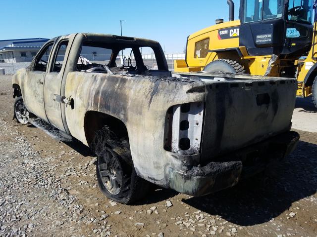 Photo 2 VIN: 1GCRKSE38BZ311495 - CHEVROLET SILVERADO 