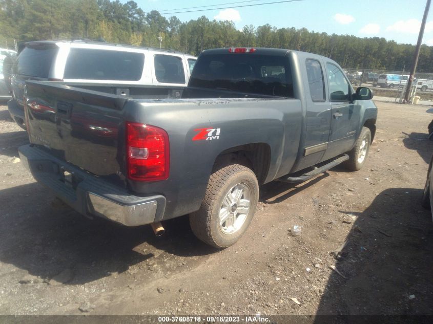 Photo 3 VIN: 1GCRKSE38BZ315577 - CHEVROLET SILVERADO 