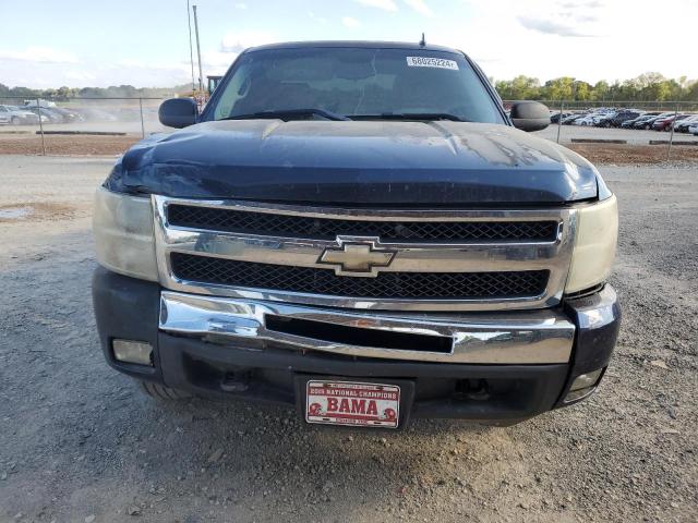 Photo 4 VIN: 1GCRKSE39BZ144404 - CHEVROLET SILVERADO 