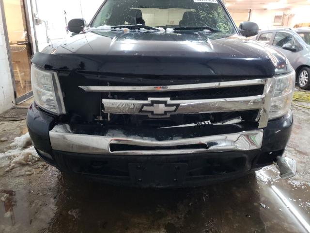 Photo 8 VIN: 1GCRKSE39BZ259892 - CHEVROLET SILVERADO 