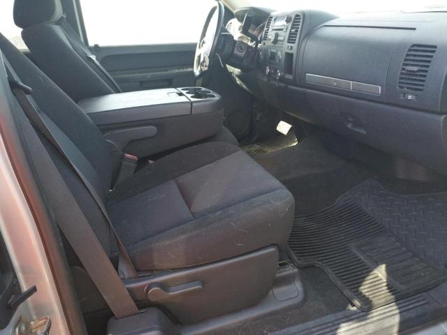 Photo 4 VIN: 1GCRKSE39BZ267023 - CHEVROLET SILVERADO 