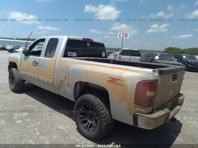 Photo 2 VIN: 1GCRKSE39BZ271167 - CHEVROLET SILVERADO 1500 