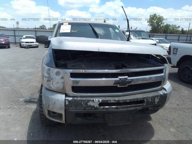 Photo 5 VIN: 1GCRKSE39BZ271167 - CHEVROLET SILVERADO 1500 