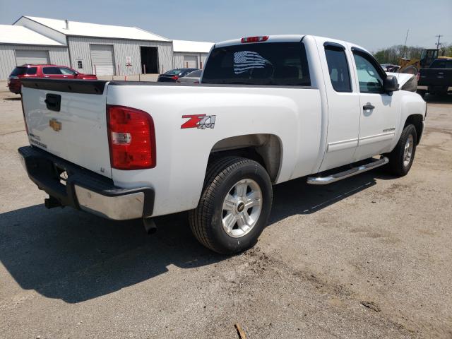 Photo 3 VIN: 1GCRKSE39BZ352976 - CHEVROLET SILVERADO 