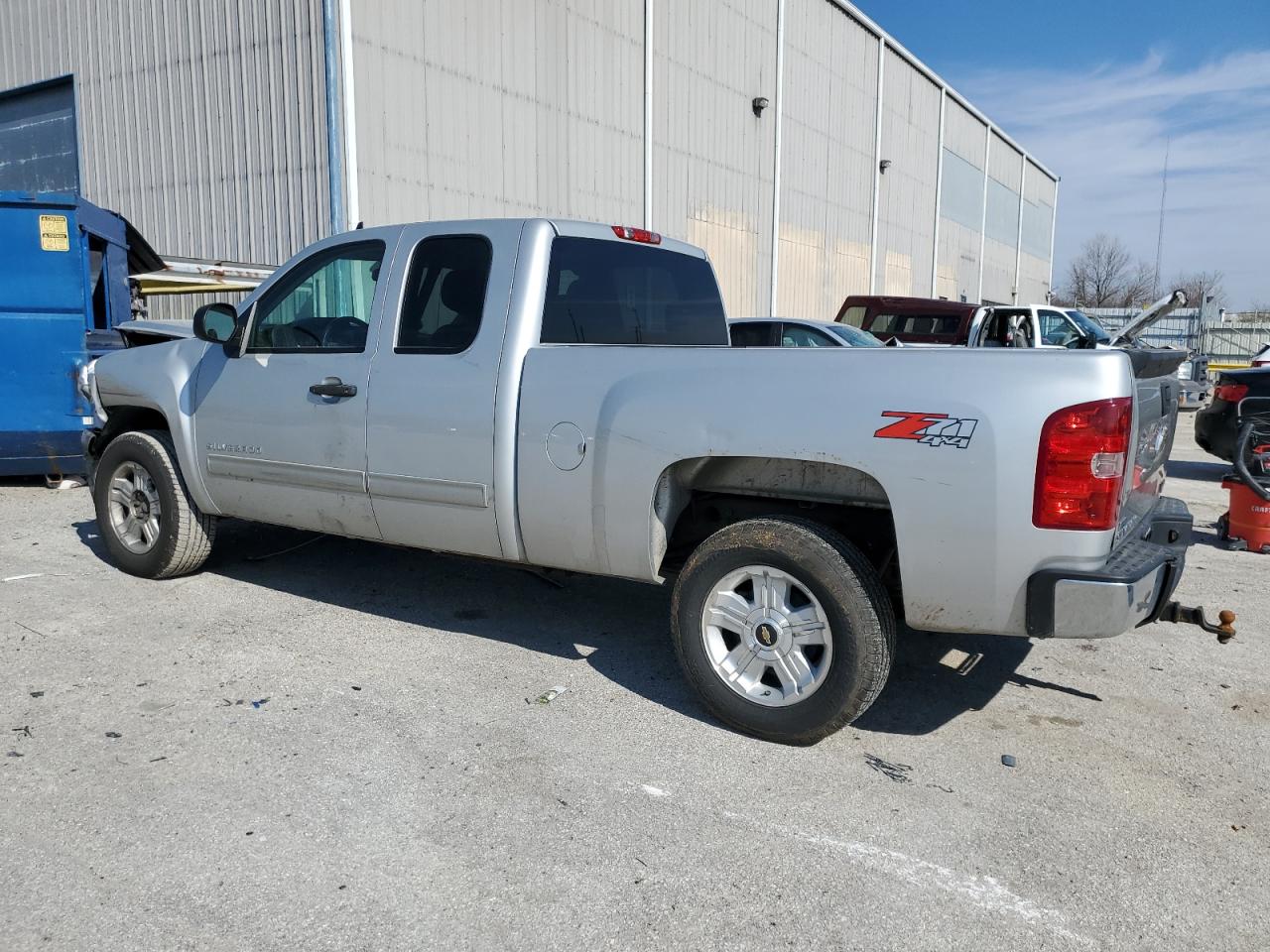 Photo 1 VIN: 1GCRKSE39BZ401772 - CHEVROLET SILVERADO 