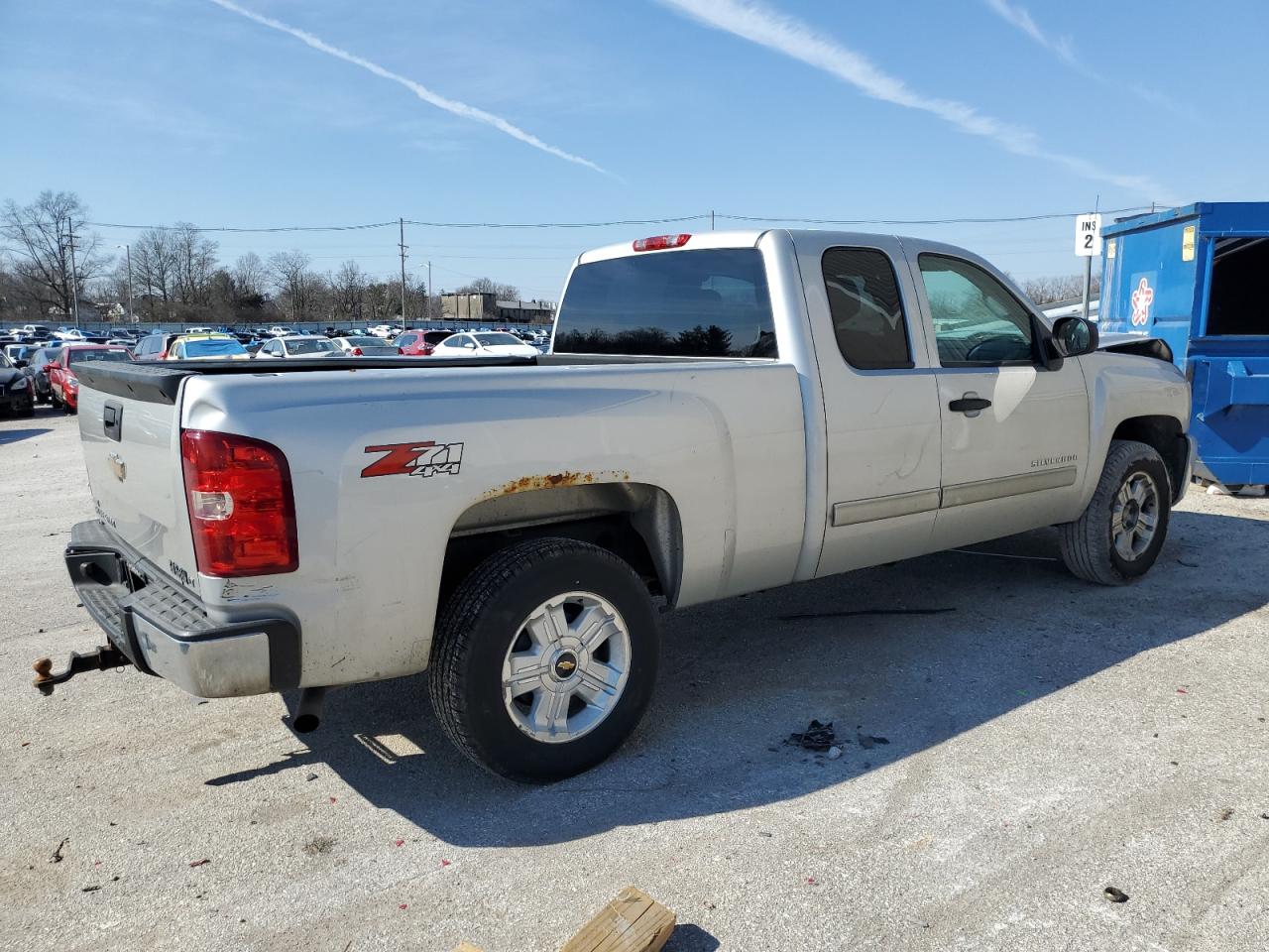 Photo 2 VIN: 1GCRKSE39BZ401772 - CHEVROLET SILVERADO 