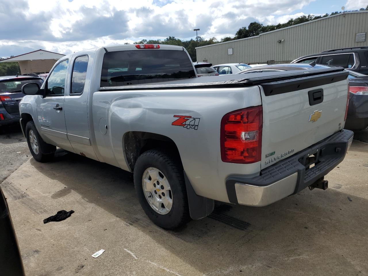 Photo 1 VIN: 1GCRKSE39BZ423206 - CHEVROLET SILVERADO 