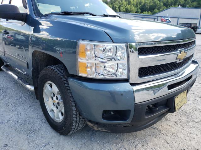 Photo 8 VIN: 1GCRKSE3XBZ280699 - CHEVROLET SILVERADO 