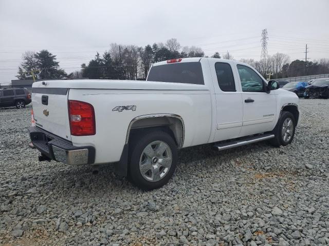 Photo 2 VIN: 1GCRKSE3XBZ327925 - CHEVROLET SILVERADO 