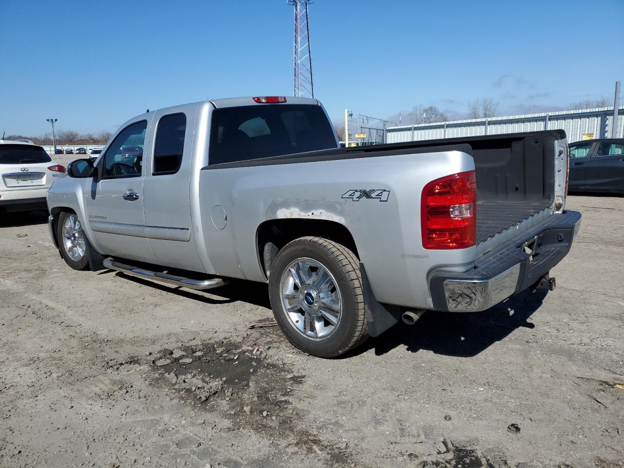 Photo 1 VIN: 1GCRKSE70CZ288525 - CHEVROLET SILVERADO 