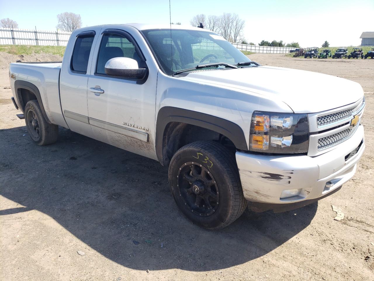 Photo 3 VIN: 1GCRKSE70DZ198891 - CHEVROLET SILVERADO 