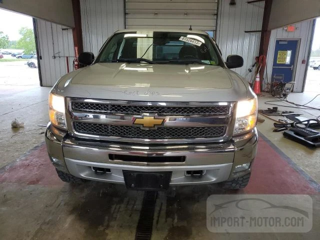 Photo 4 VIN: 1GCRKSE70DZ199460 - CHEVROLET SILVERADO 