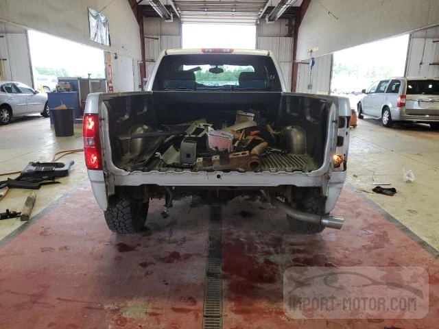 Photo 5 VIN: 1GCRKSE70DZ199460 - CHEVROLET SILVERADO 