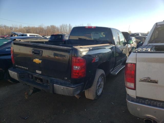 Photo 2 VIN: 1GCRKSE70DZ256837 - CHEVROLET SILVERADO 