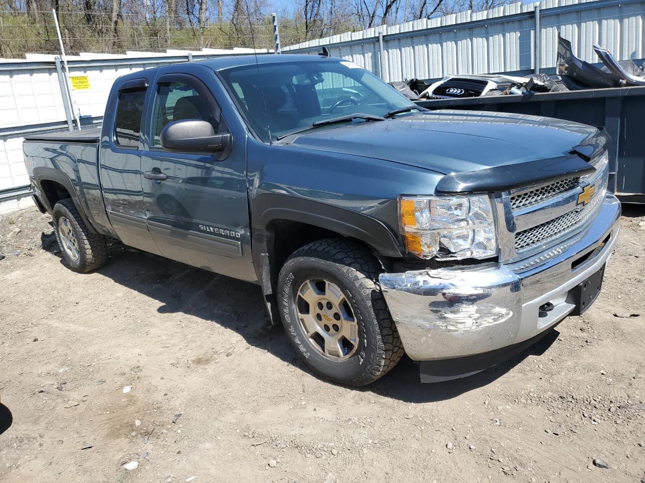 Photo 3 VIN: 1GCRKSE70DZ295346 - CHEVROLET SILVERADO 