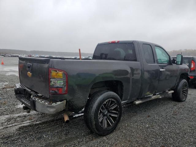 Photo 2 VIN: 1GCRKSE71CZ105441 - CHEVROLET SILVERADO 