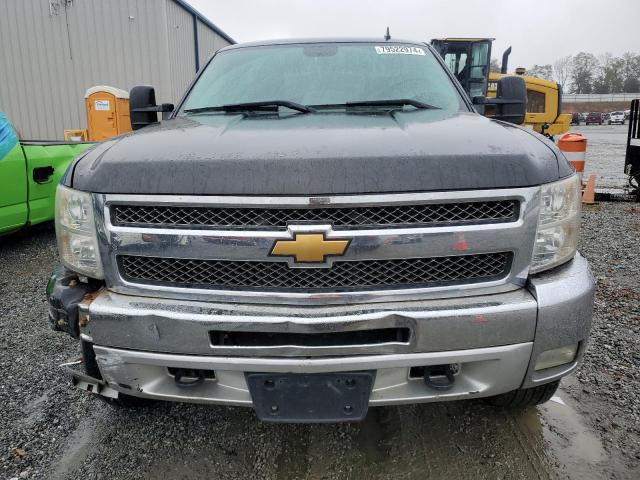 Photo 4 VIN: 1GCRKSE71CZ105441 - CHEVROLET SILVERADO 