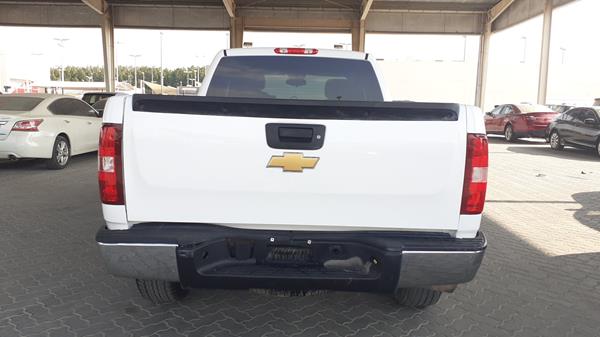 Photo 8 VIN: 1GCRKSE71CZ157930 - CHEVROLET SILVERADO 