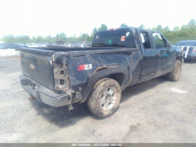 Photo 3 VIN: 1GCRKSE71CZ299047 - CHEVROLET SILVERADO 1500 