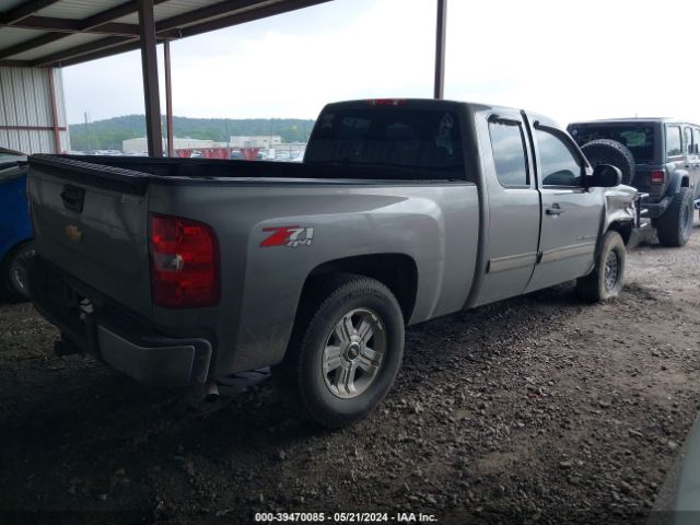 Photo 3 VIN: 1GCRKSE71DZ261920 - CHEVROLET SILVERADO 1500 