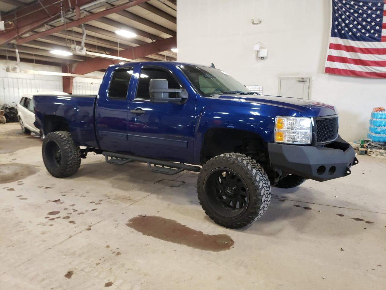 Photo 3 VIN: 1GCRKSE71DZ282377 - CHEVROLET SILVERADO 