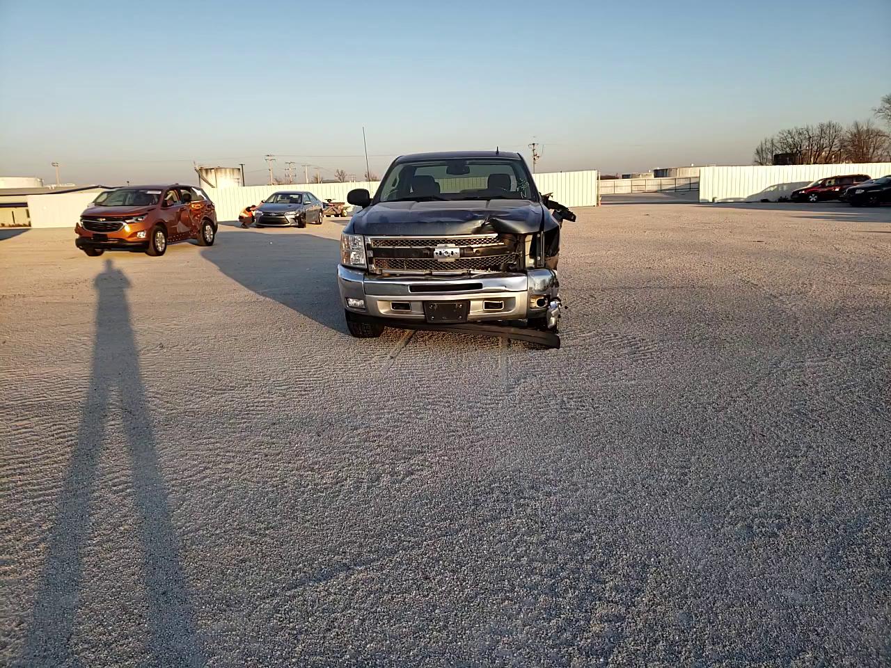 Photo 10 VIN: 1GCRKSE71DZ378462 - CHEVROLET SILVERADO 