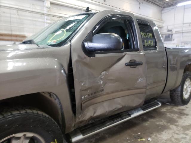 Photo 8 VIN: 1GCRKSE72CZ318172 - CHEVROLET SILVERADO 