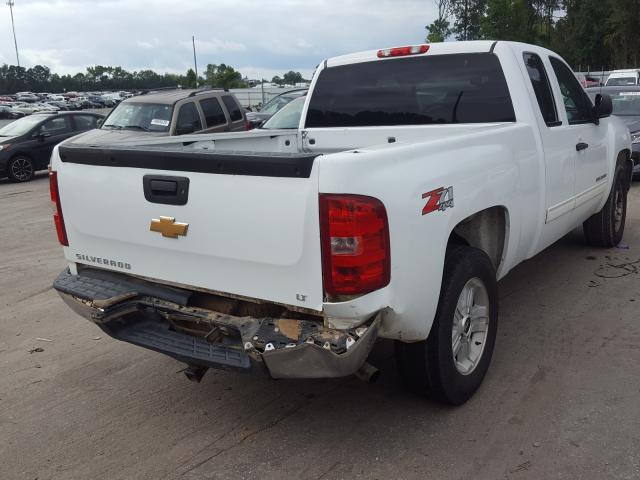 Photo 3 VIN: 1GCRKSE72DZ113100 - CHEVROLET SILVERADO 