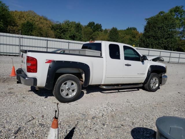 Photo 2 VIN: 1GCRKSE72DZ261618 - CHEVROLET SILVERADO 