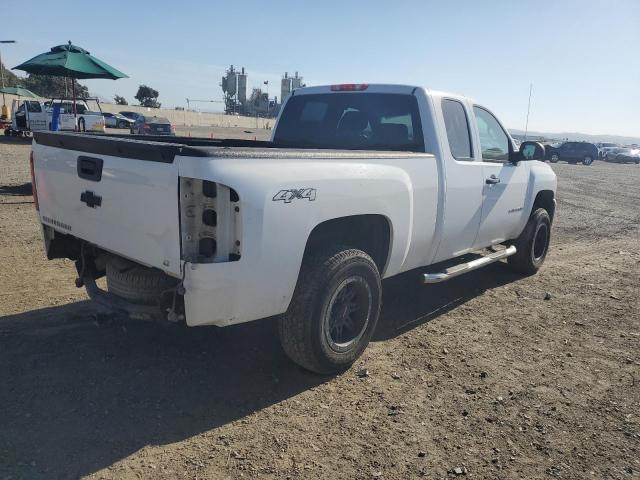 Photo 2 VIN: 1GCRKSE72DZ351254 - CHEVROLET SILVERADO 