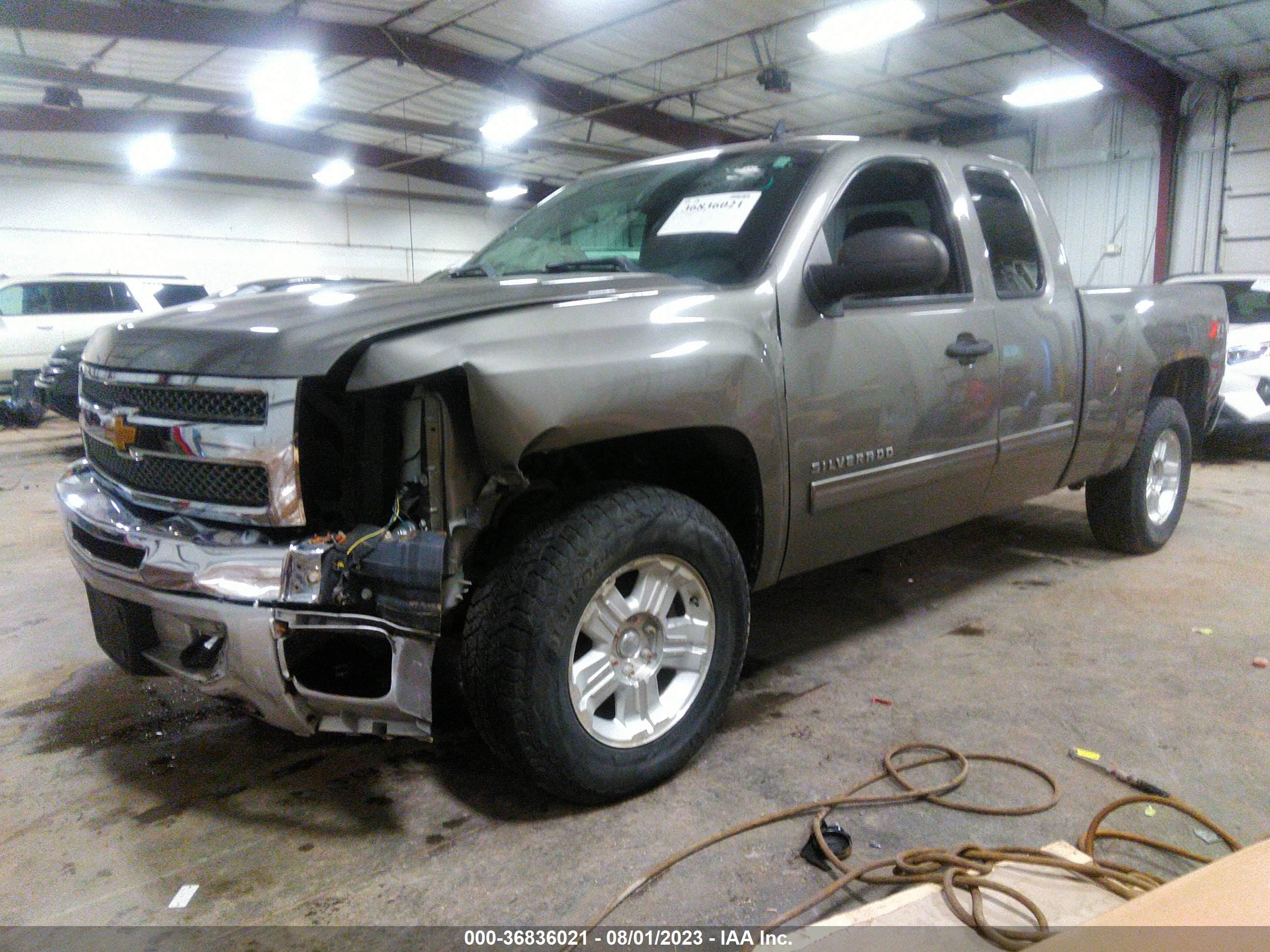 Photo 1 VIN: 1GCRKSE73DZ291825 - CHEVROLET SILVERADO 