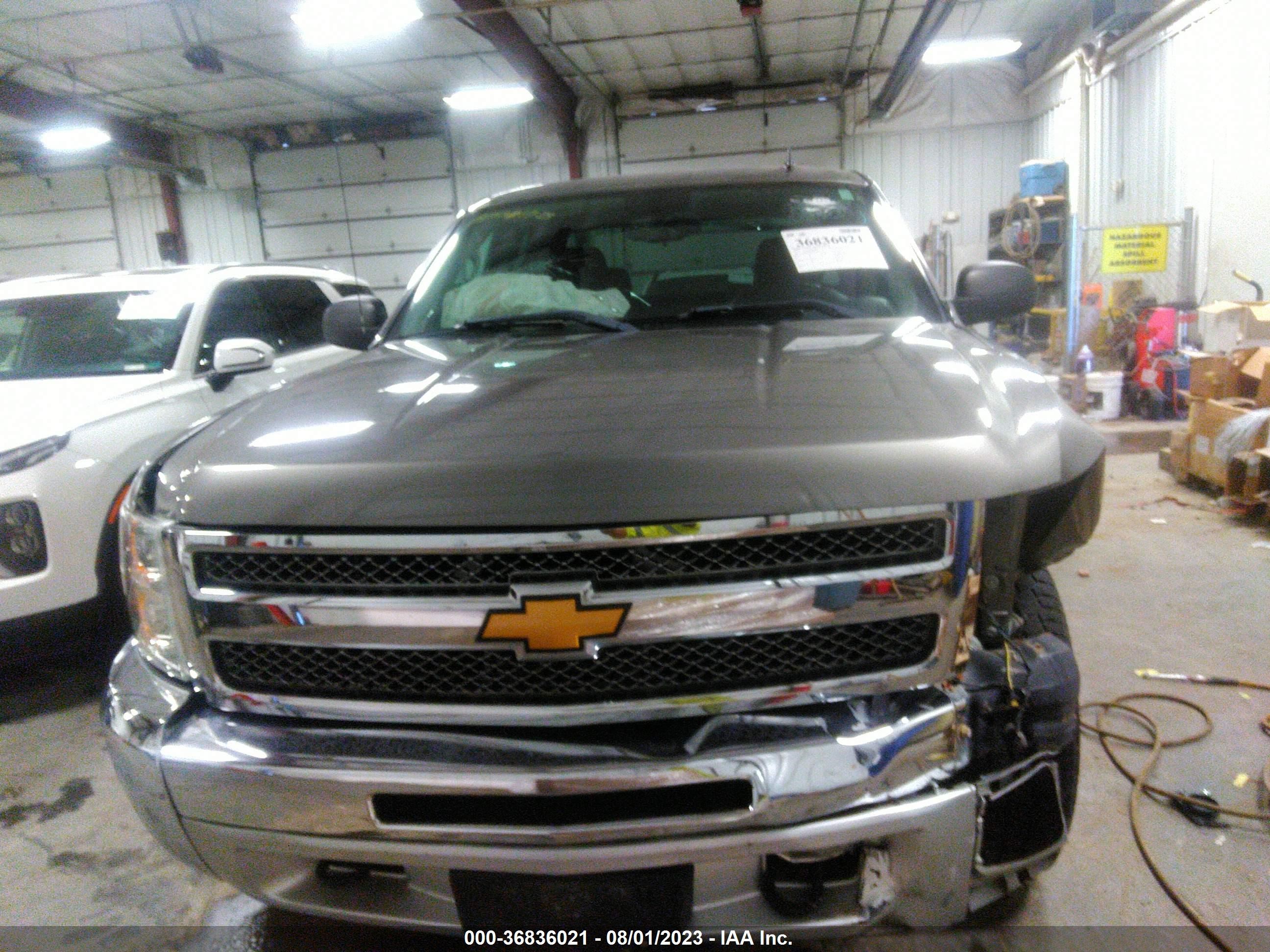 Photo 11 VIN: 1GCRKSE73DZ291825 - CHEVROLET SILVERADO 