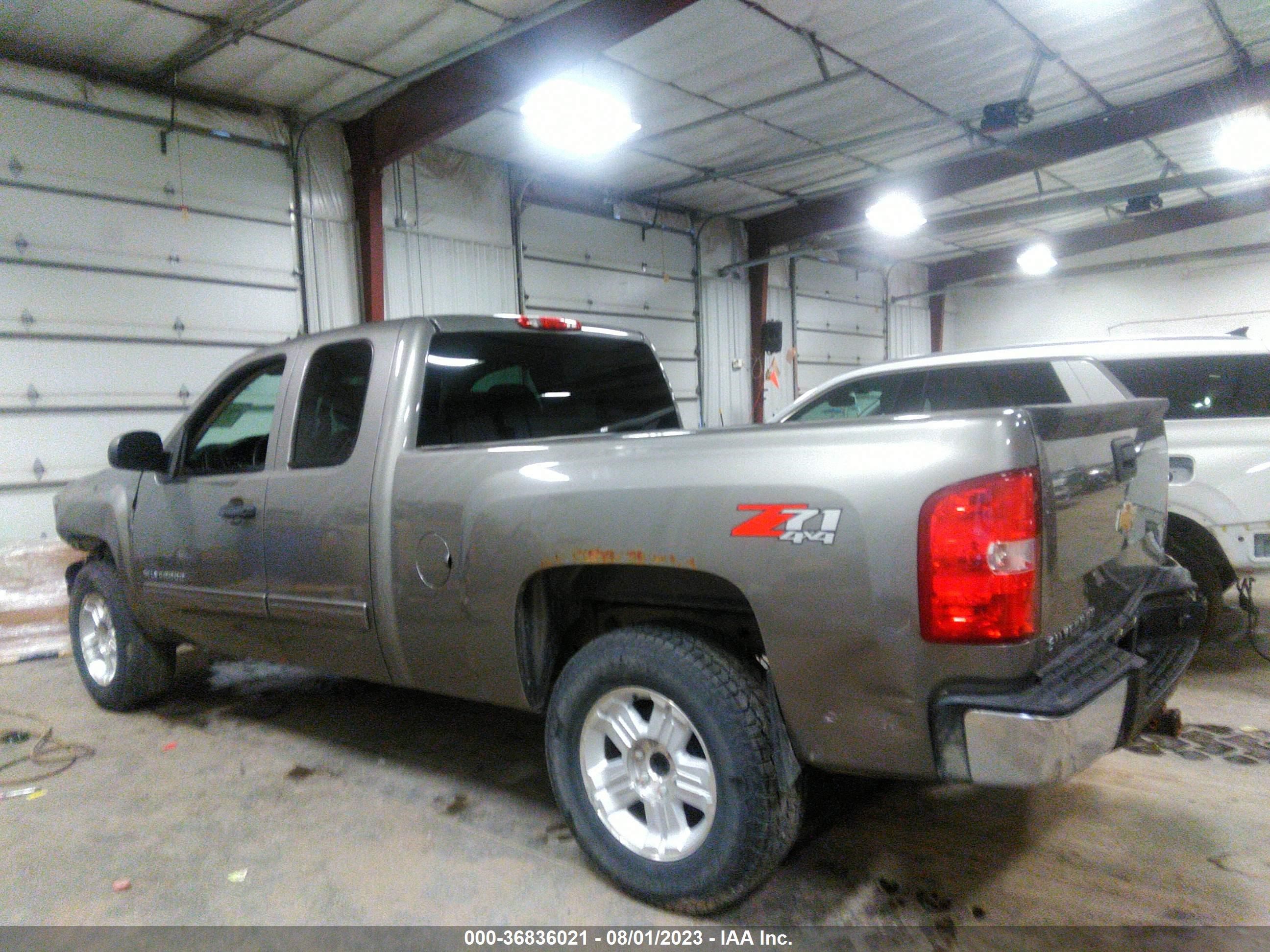 Photo 13 VIN: 1GCRKSE73DZ291825 - CHEVROLET SILVERADO 