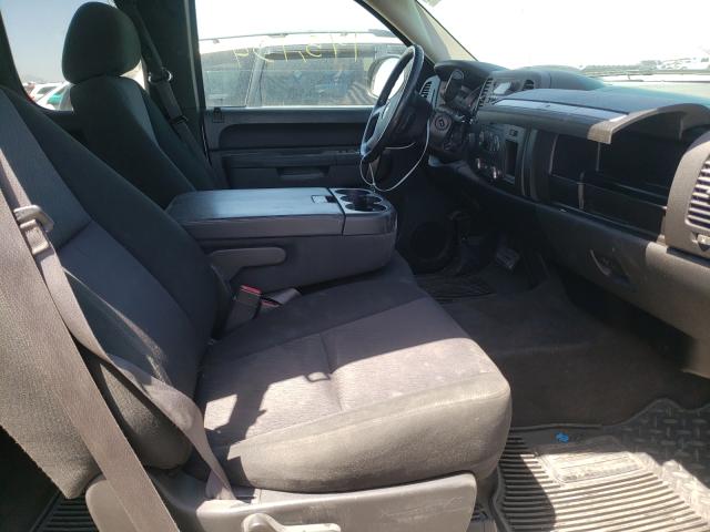 Photo 4 VIN: 1GCRKSE73DZ321759 - CHEVROLET SILVERADO 