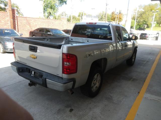 Photo 3 VIN: 1GCRKSE73DZ327223 - CHEVROLET SILVERADO 