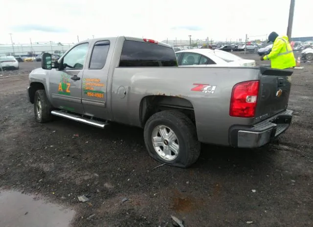 Photo 2 VIN: 1GCRKSE74CZ246035 - CHEVROLET SILVERADO 1500 