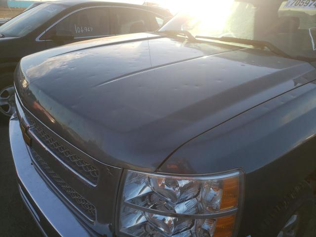 Photo 8 VIN: 1GCRKSE74DZ109825 - CHEVROLET SILVERADO 