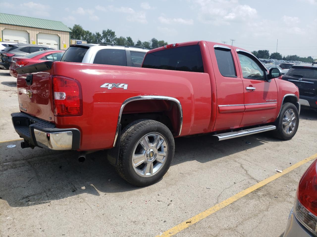 Photo 2 VIN: 1GCRKSE75CZ125031 - CHEVROLET SILVERADO 