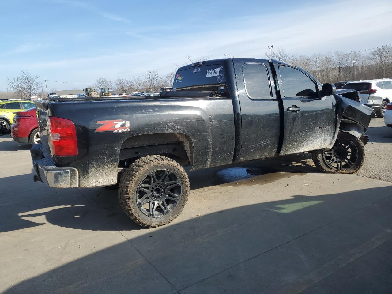 Photo 2 VIN: 1GCRKSE75CZ136594 - CHEVROLET SILVERADO 