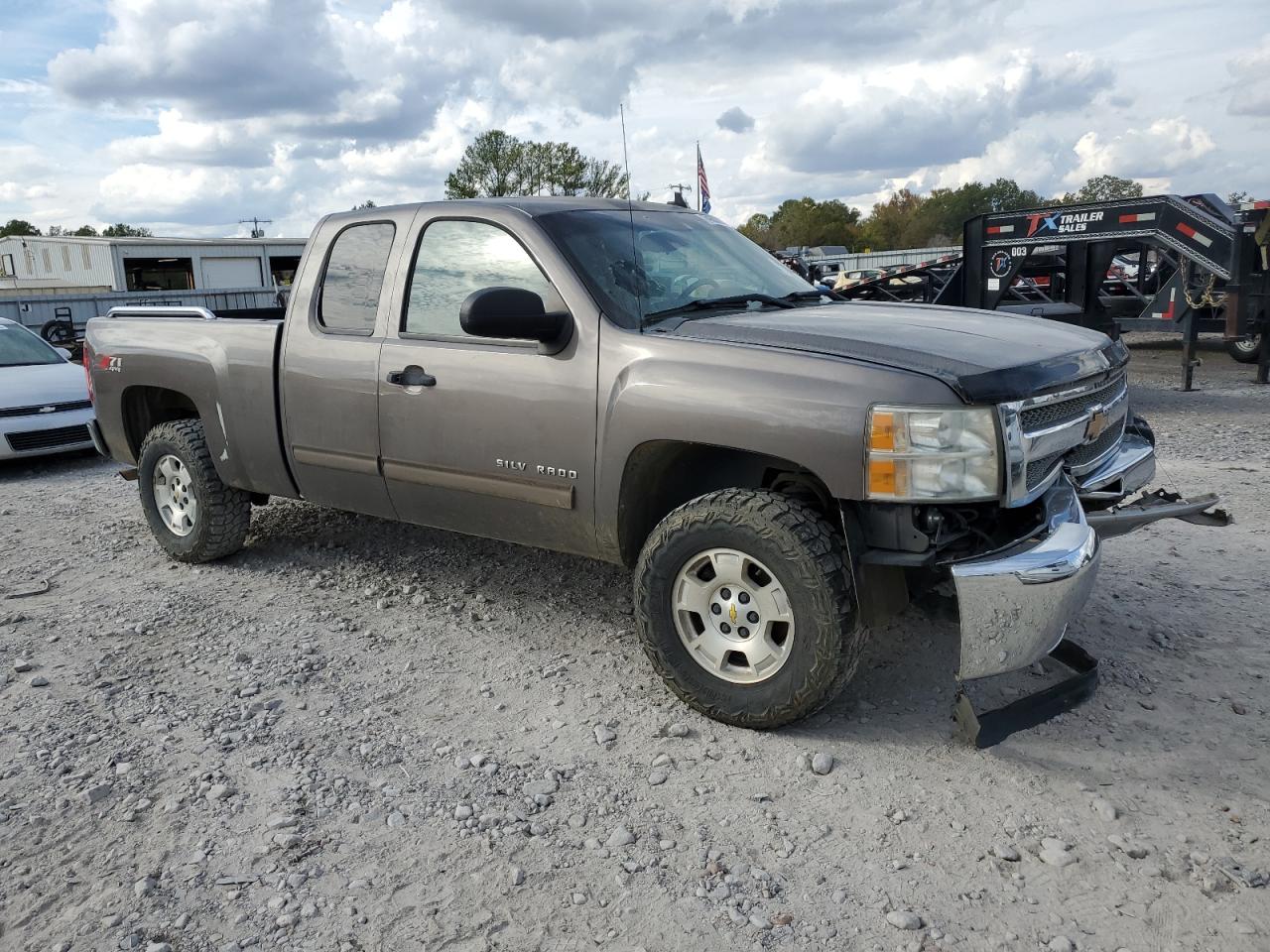 Photo 3 VIN: 1GCRKSE75CZ204411 - CHEVROLET SILVERADO 