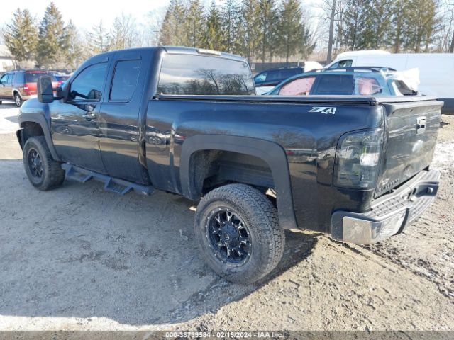 Photo 2 VIN: 1GCRKSE75CZ216171 - CHEVROLET SILVERADO 1500 