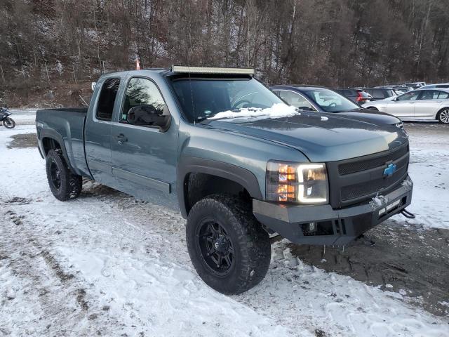 Photo 3 VIN: 1GCRKSE75CZ261062 - CHEVROLET SILVERADO 