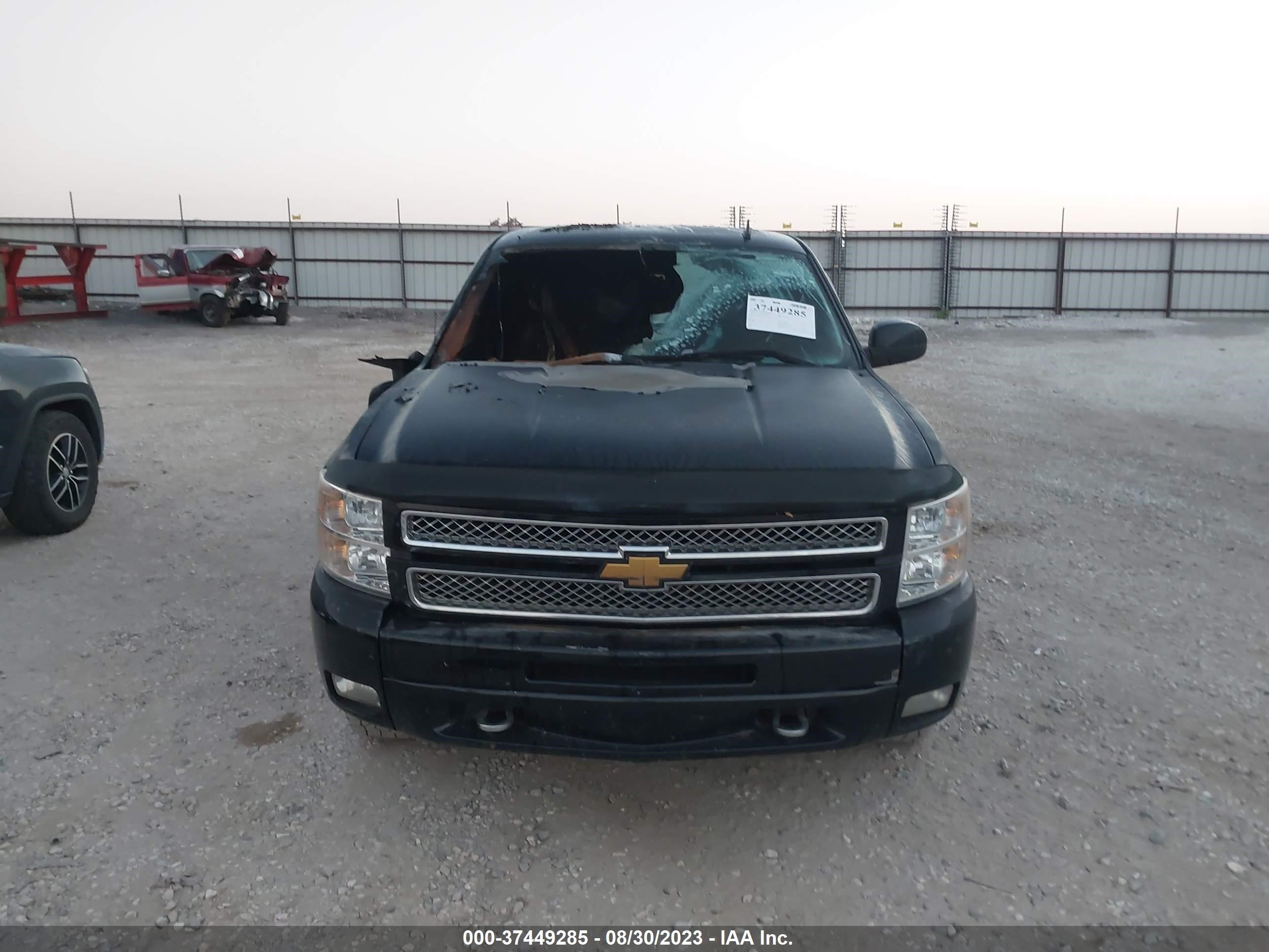 Photo 11 VIN: 1GCRKSE75CZ346998 - CHEVROLET SILVERADO 