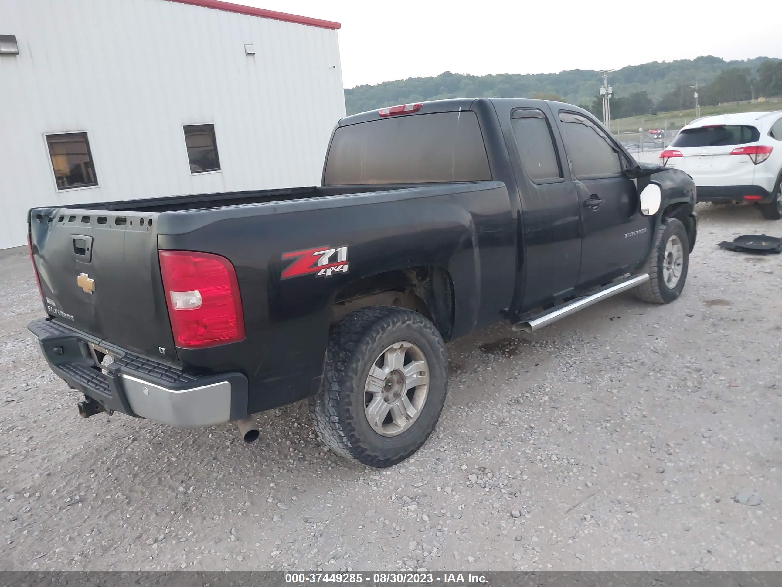 Photo 3 VIN: 1GCRKSE75CZ346998 - CHEVROLET SILVERADO 