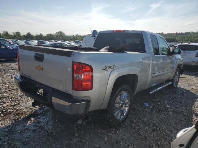 Photo 2 VIN: 1GCRKSE75CZ353353 - CHEVROLET SILVERADO 