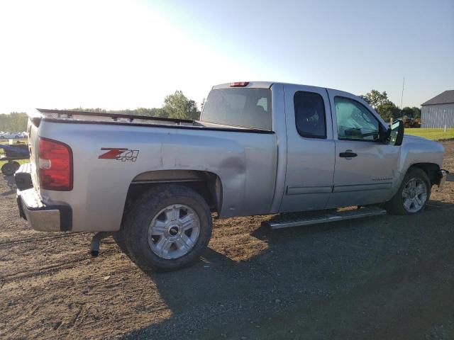 Photo 2 VIN: 1GCRKSE75DZ134765 - CHEVROLET SILVERADO 