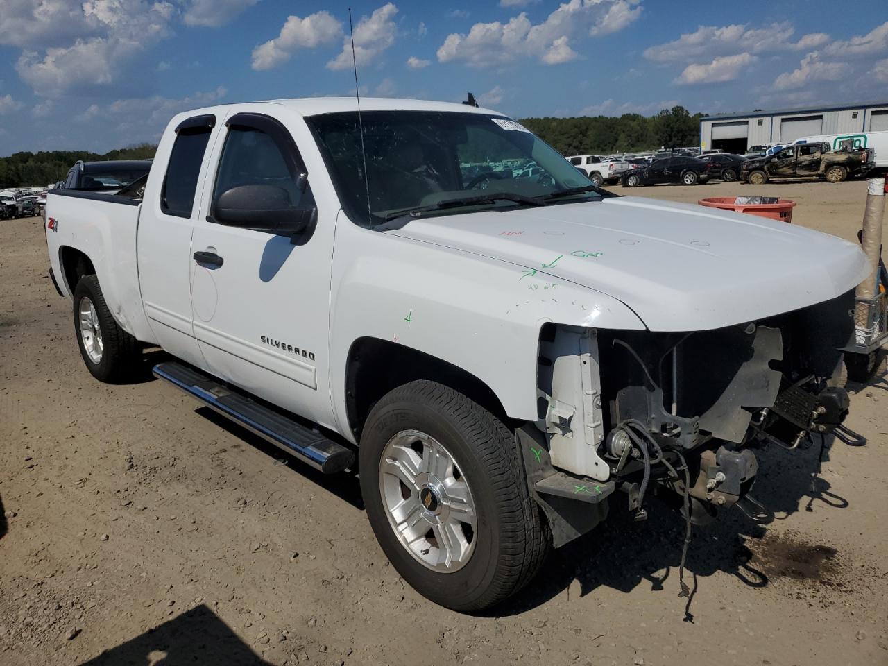 Photo 3 VIN: 1GCRKSE75DZ324095 - CHEVROLET SILVERADO 