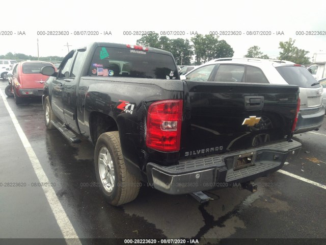 Photo 2 VIN: 1GCRKSE75DZ349272 - CHEVROLET SILVERADO 1500 