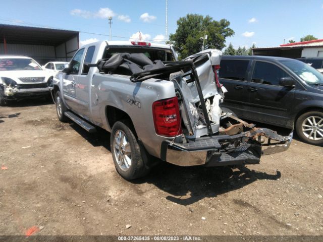 Photo 2 VIN: 1GCRKSE76CZ255786 - CHEVROLET SILVERADO 1500 