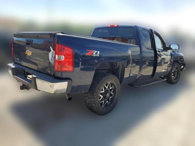 Photo 2 VIN: 1GCRKSE76CZ298640 - CHEVROLET SILVERADO 